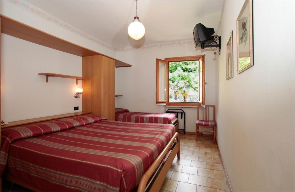 Hotel Fraderiana Torri Del Benaco Oda fotoğraf