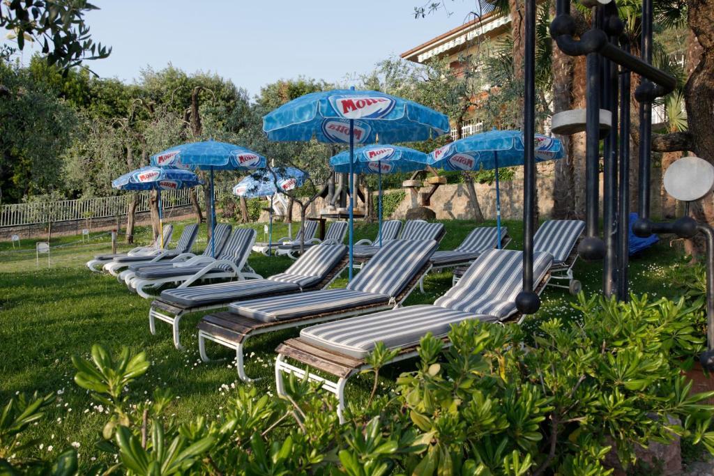 Hotel Fraderiana Torri Del Benaco Oda fotoğraf