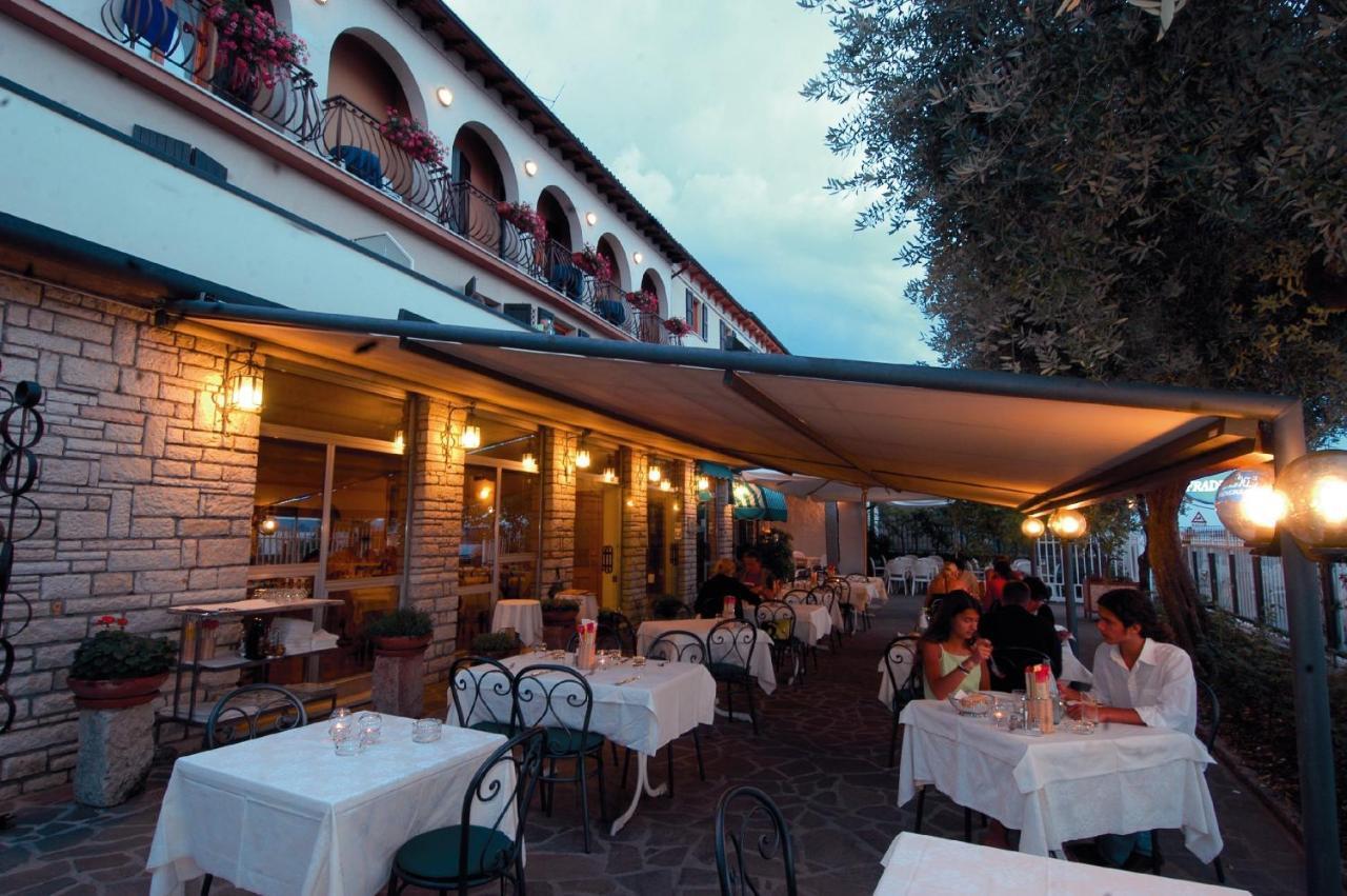 Hotel Fraderiana Torri Del Benaco Dış mekan fotoğraf
